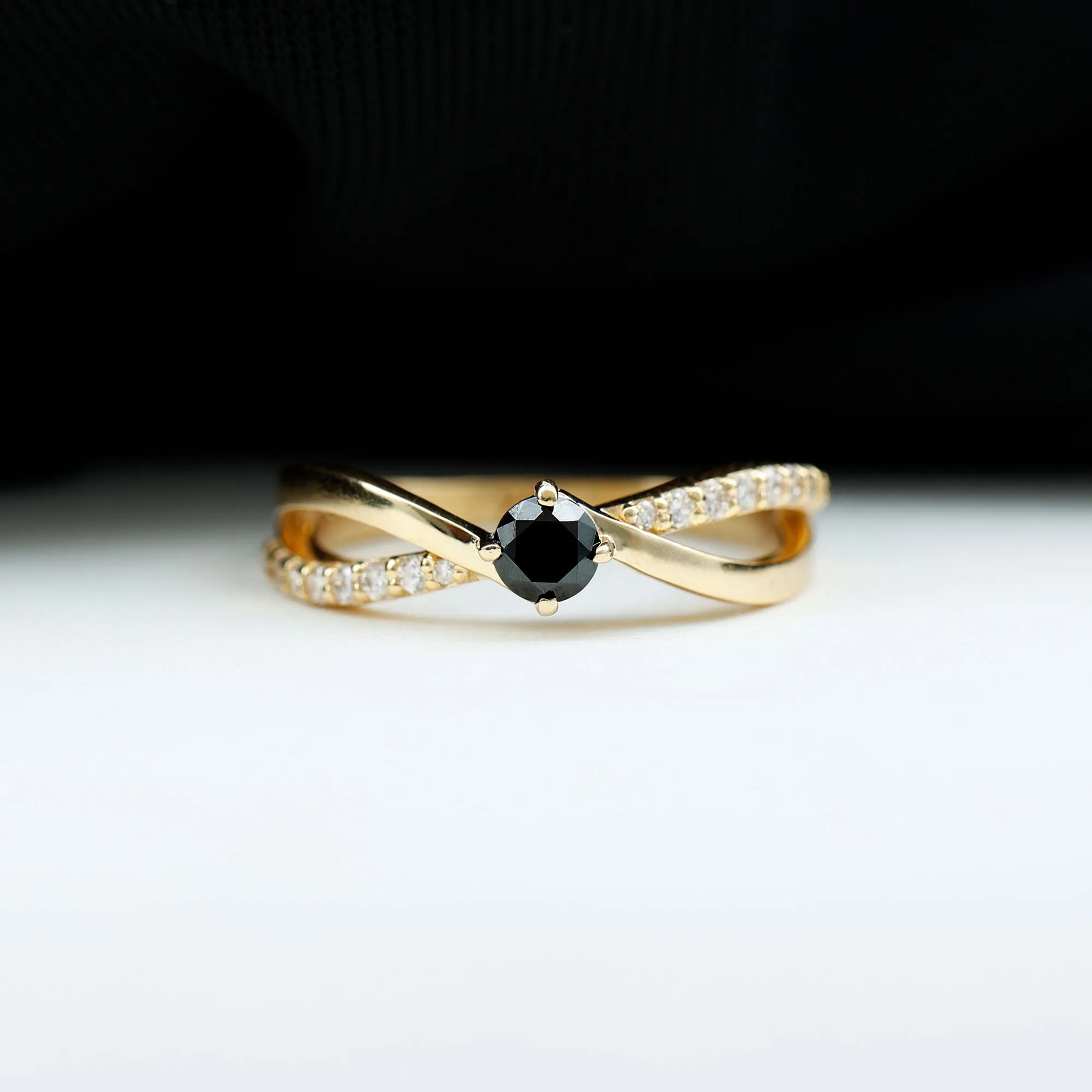 0.50 CT Black Onyx Solitaire and Diamond Infinity Ring