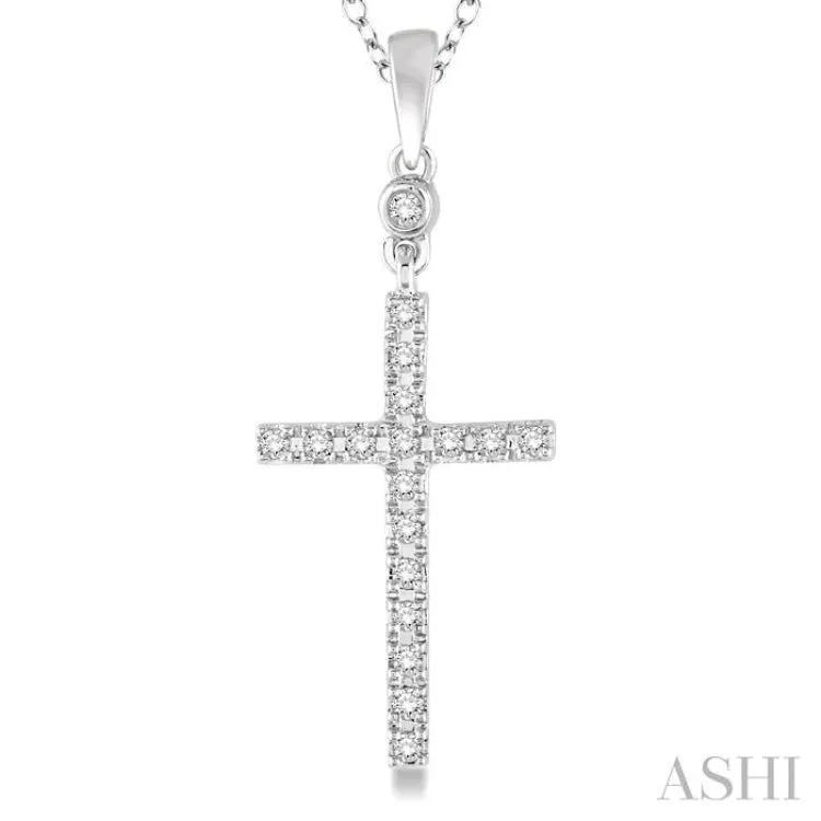 1/6 Ctw Round Cut Diamond Cross Pendant in 10K White Gold with Chain