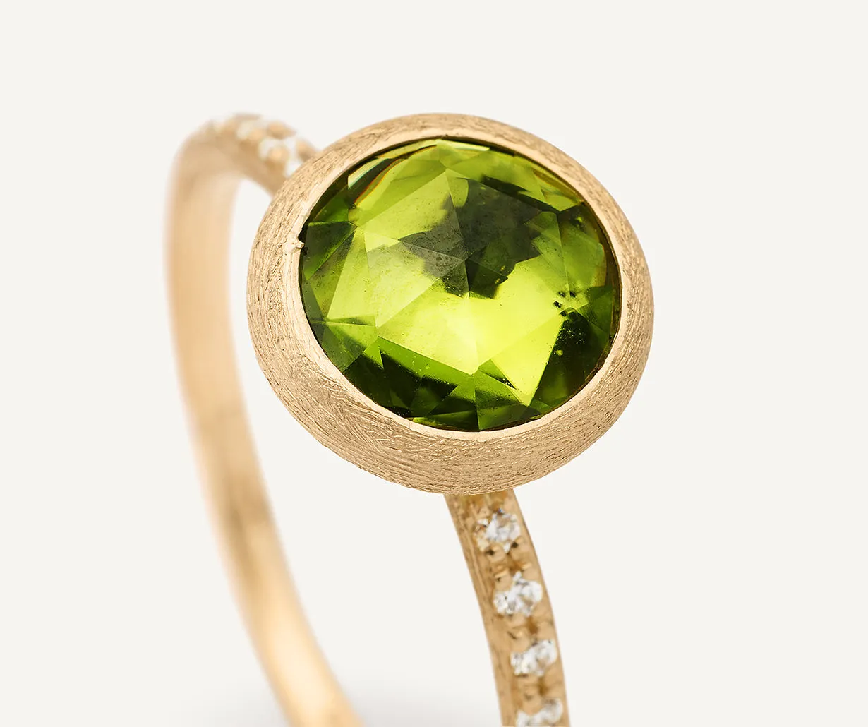 18K Yellow Gold Peridot Ring with Diamond Pavé Shank