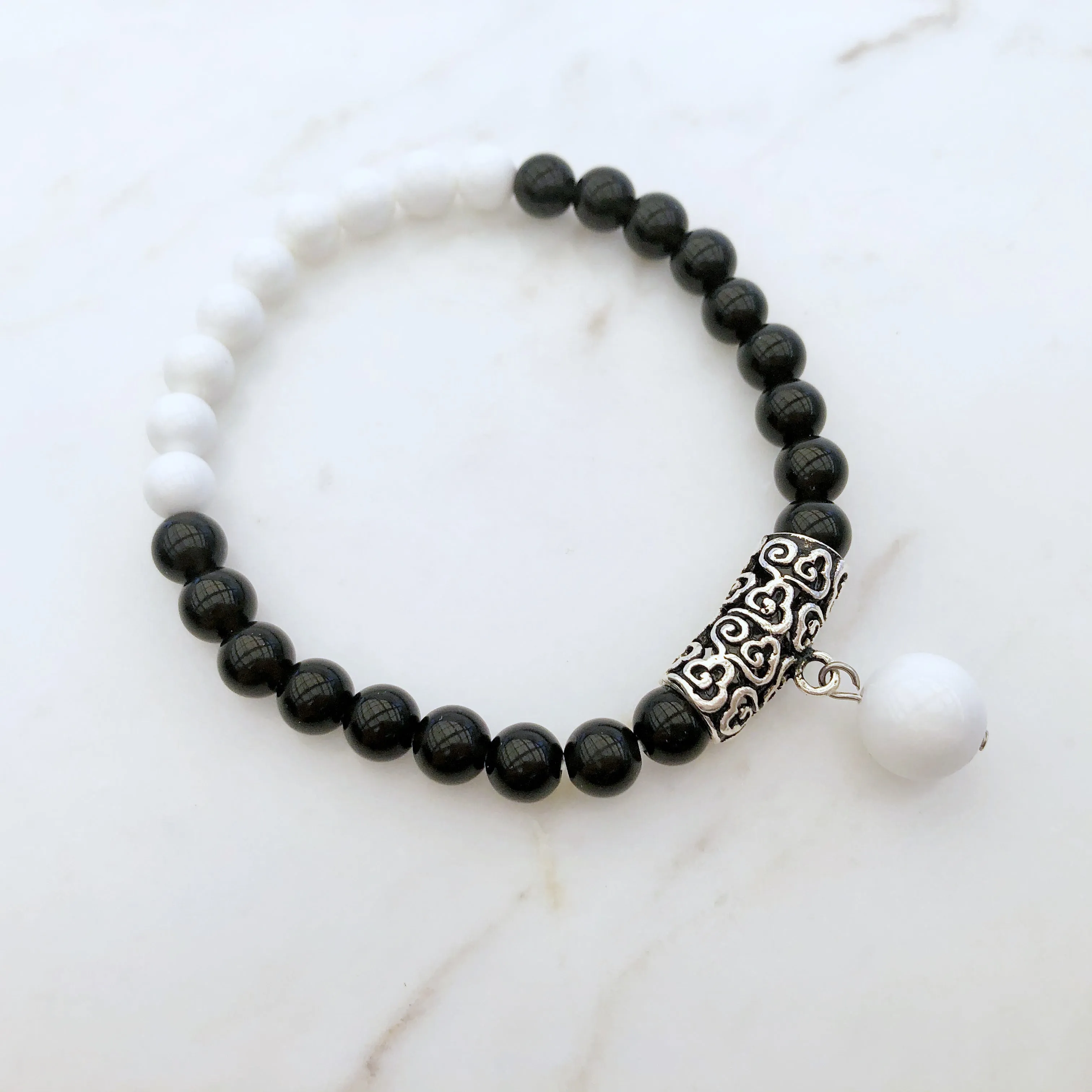 Auspicious Beaded Obsidian and Tridacna Bracelet