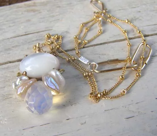 Bee Necklace with Pearl and shell