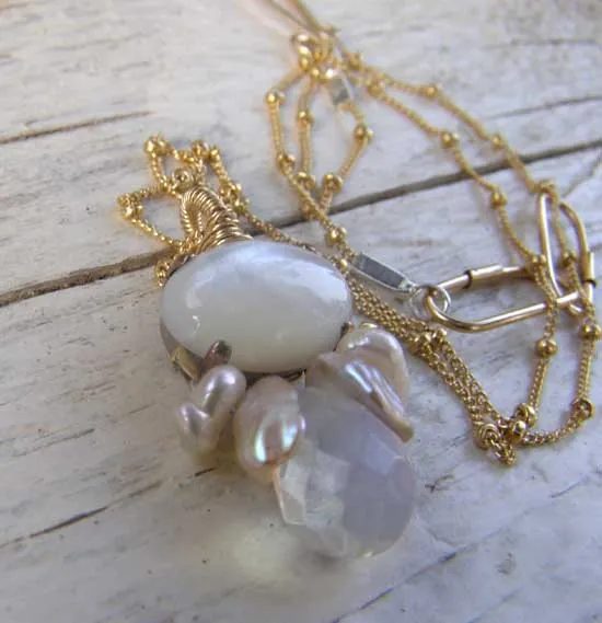 Bee Necklace with Pearl and shell