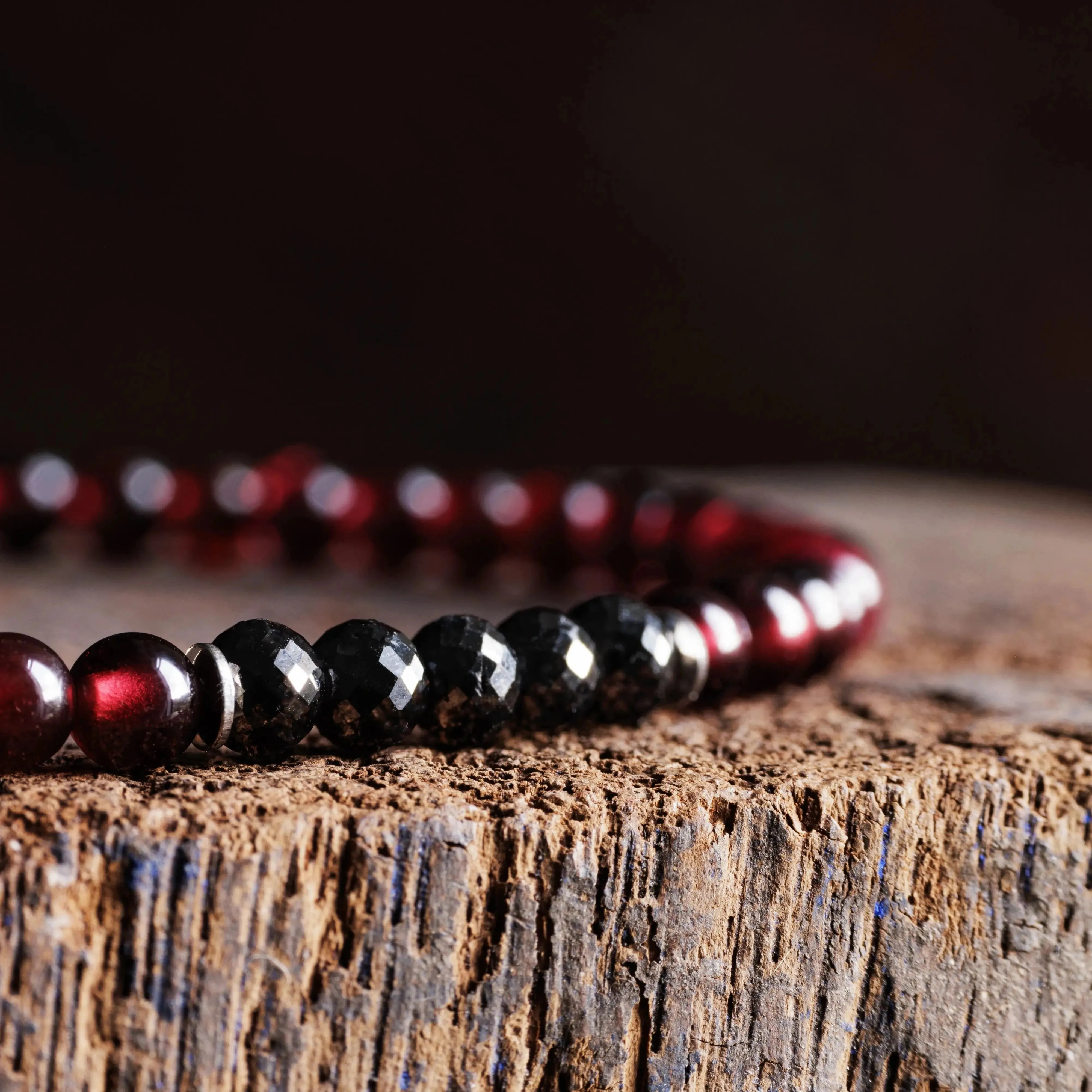 Black Diamond - Red Garnet Bracelet I (4mm)