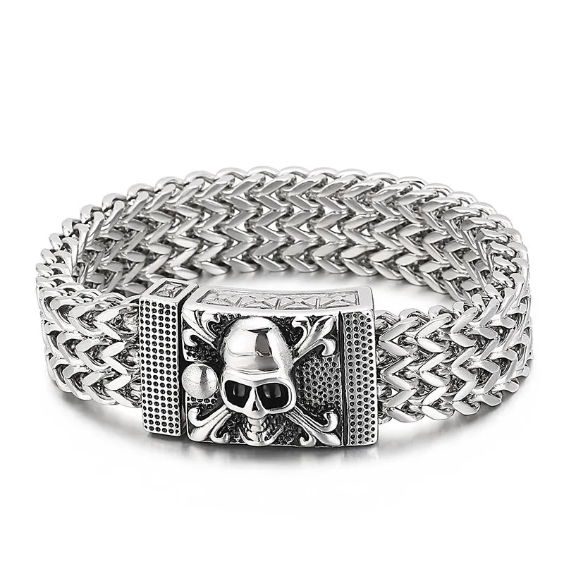 Bold Titan Men's Skull Bracelet - European & American Hip-Hop Style in Stainless Steel