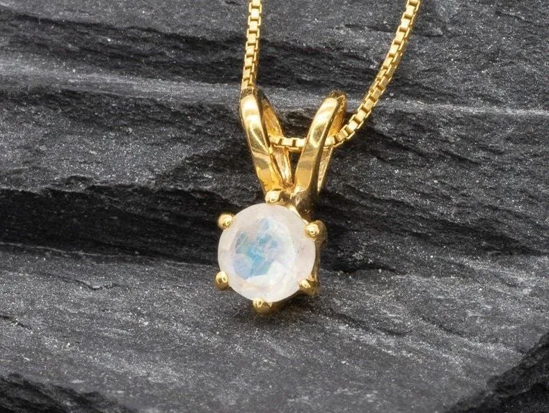 Gold Moonstone Pendant - Rainbow Moonstone Necklace - Gold Dainty Pendant