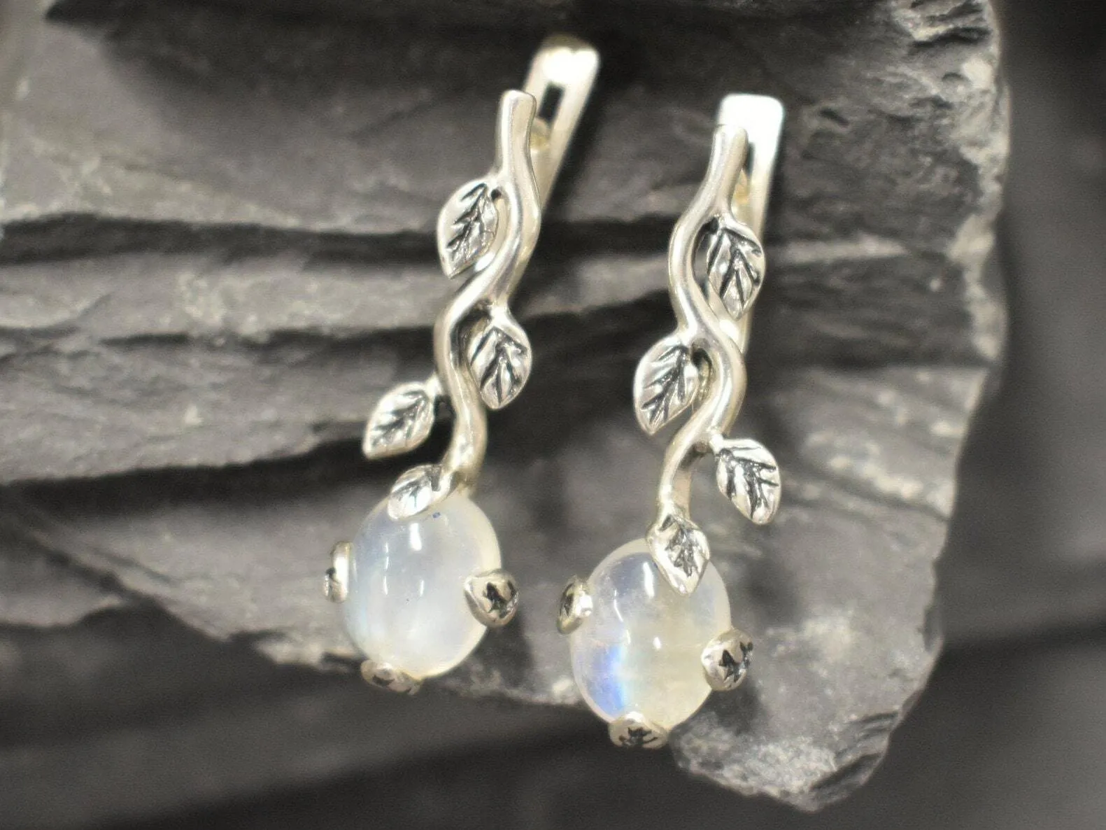 Leaf Moonstone Earrings - Natural Rainbow Moonstone Earrings - Vintage Drop Earrings