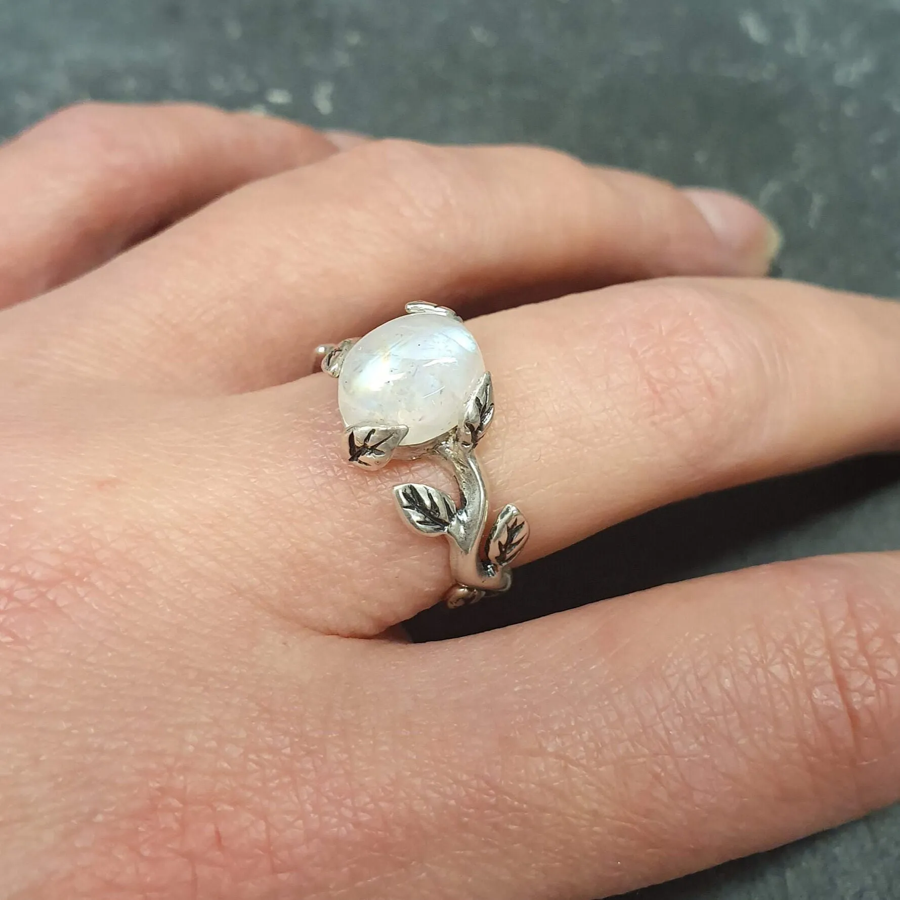 Leaf Moonstone Ring - Genuine Moonstone Ring - Vintage Solitaire Ring