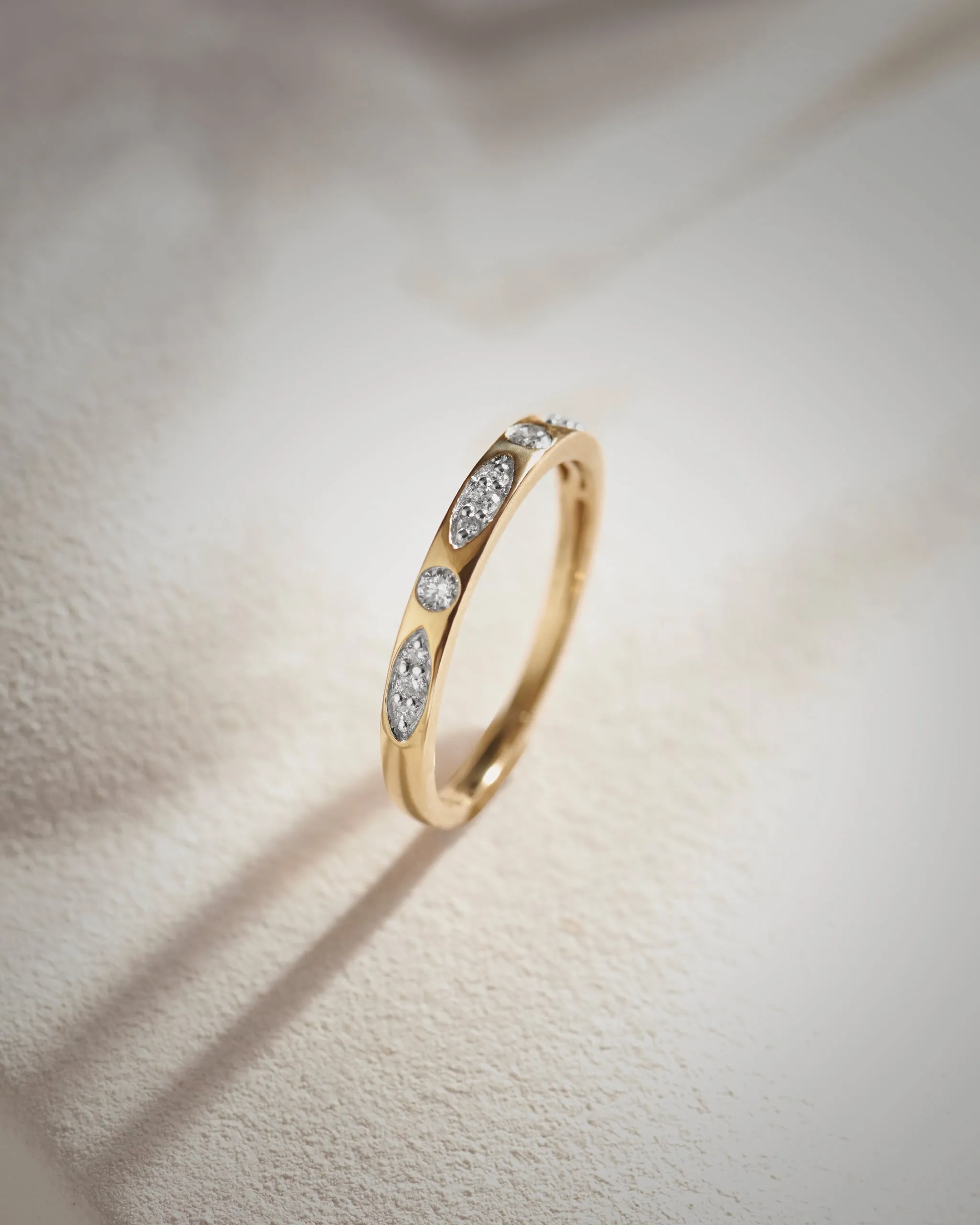 Leafy Diamond Stackable Band