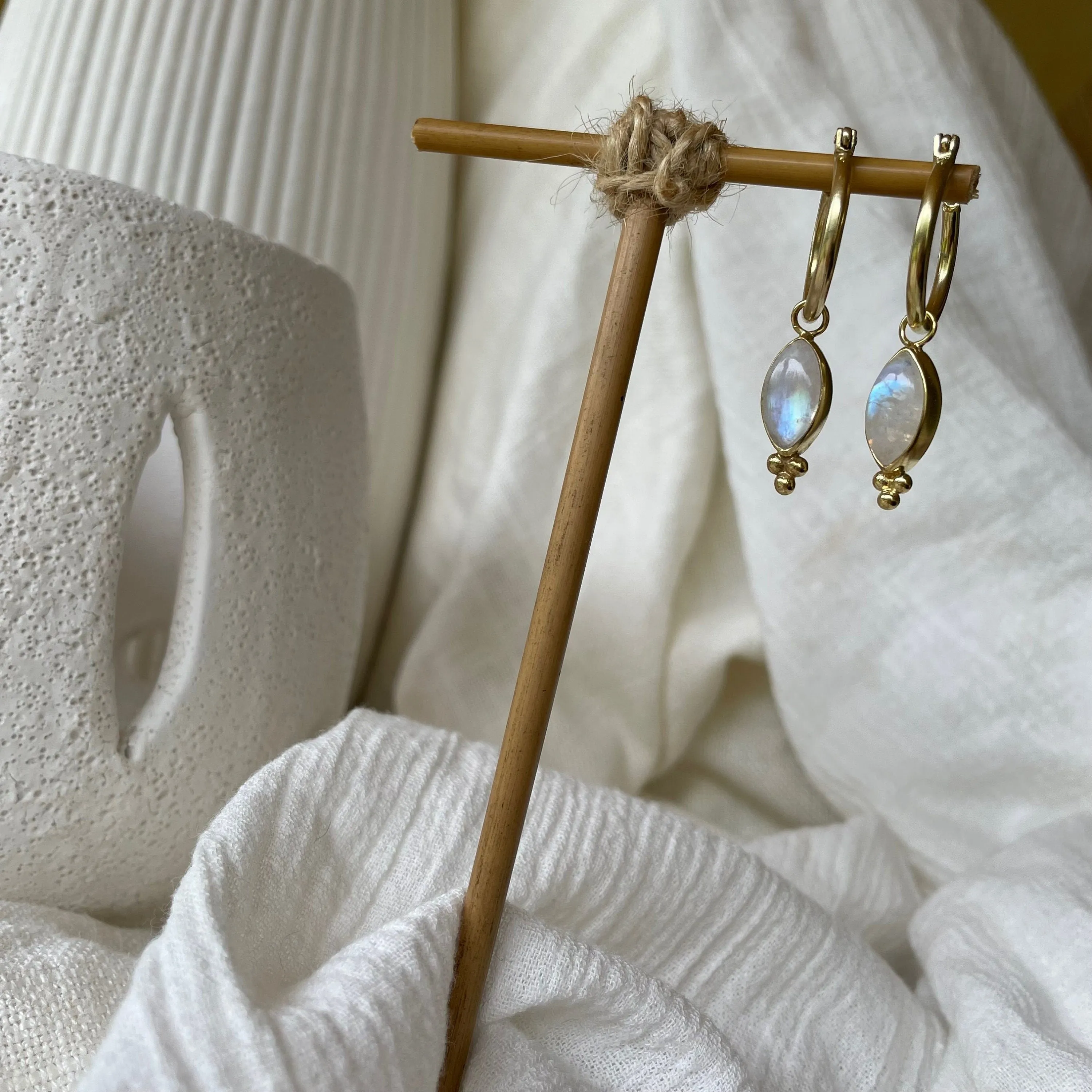 Lover 14K Gold Rainbow Moonstone Earrings