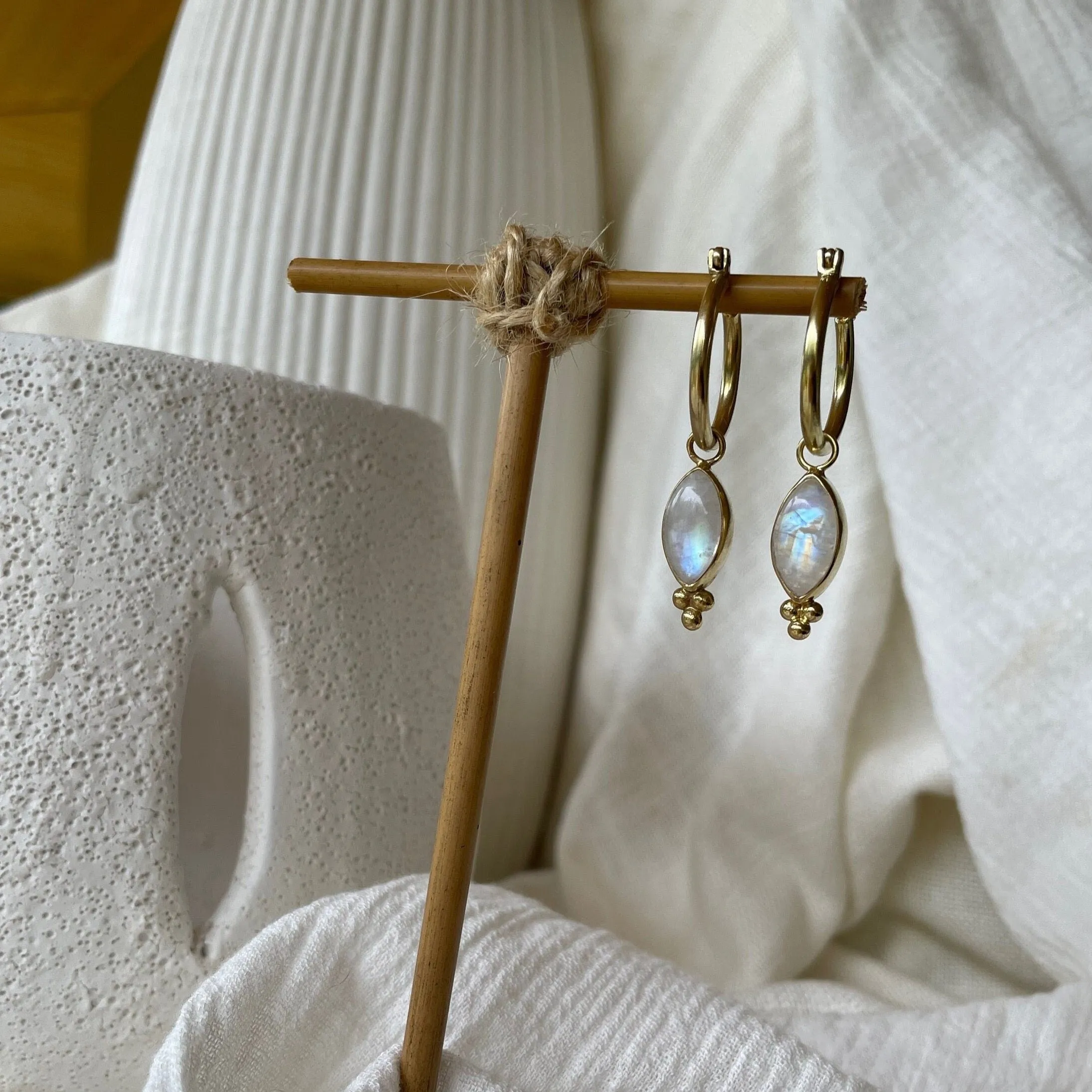 Lover 14K Gold Rainbow Moonstone Earrings