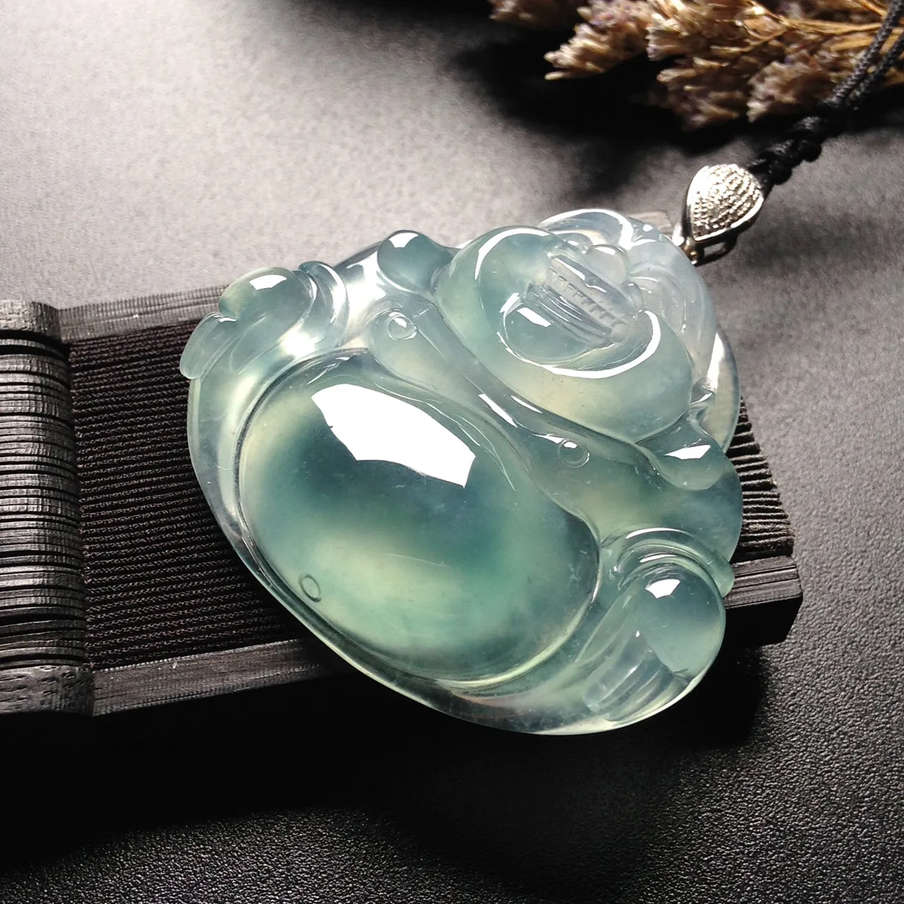 Natural Jade Pendant Jadeite Buddha Pendant PT282