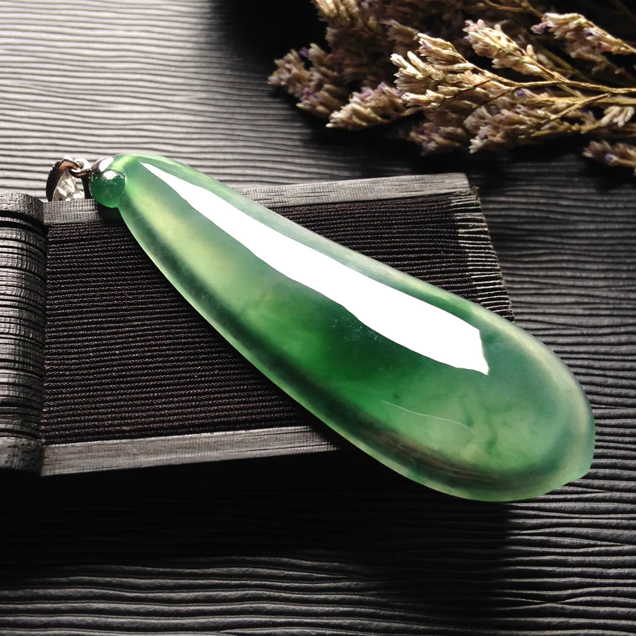 Natural Jade Pendant Jadeite Pendant PT539