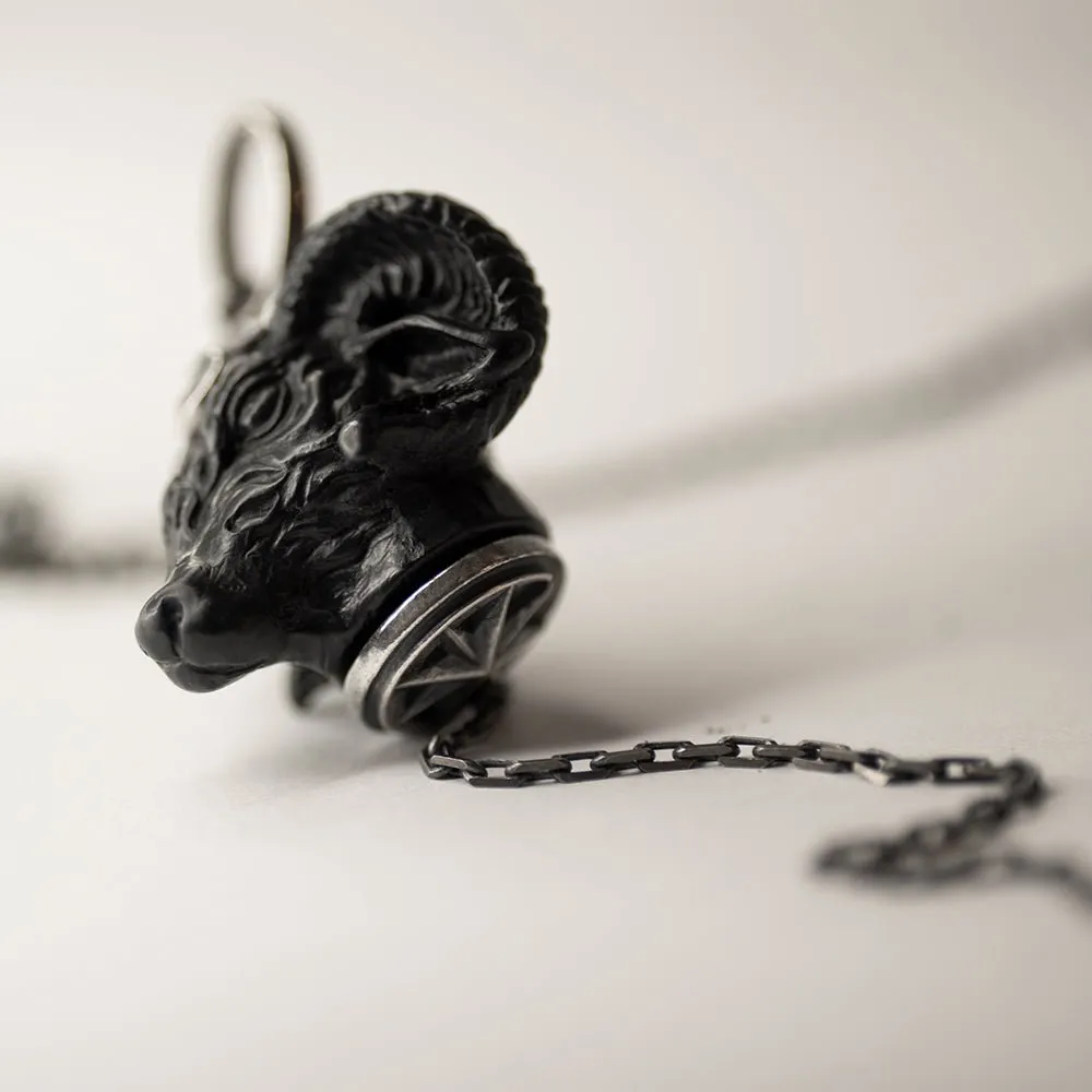 Ram pendant black - final sale