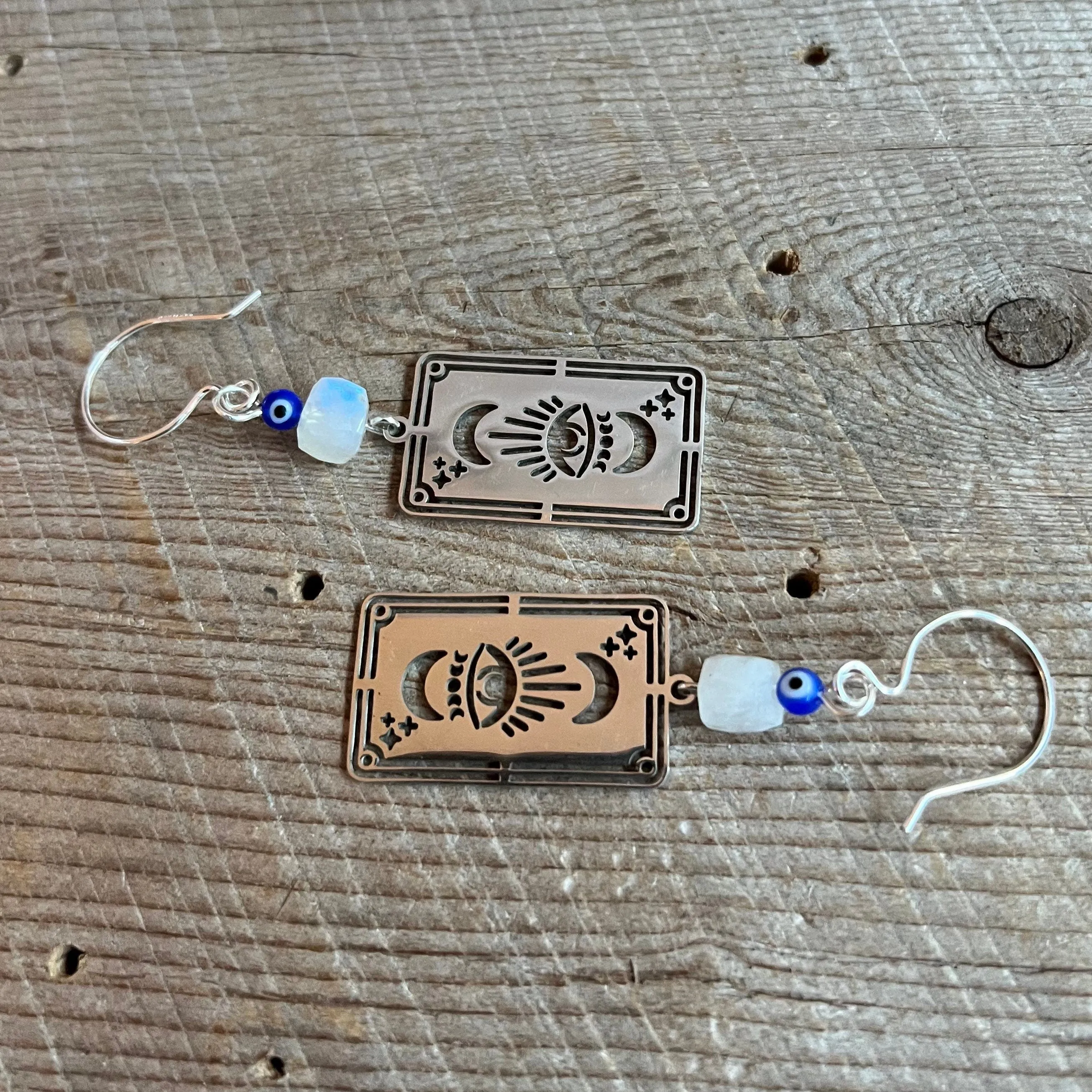 SariBlue® The Eye Tarot Card with Moonstone Earrings