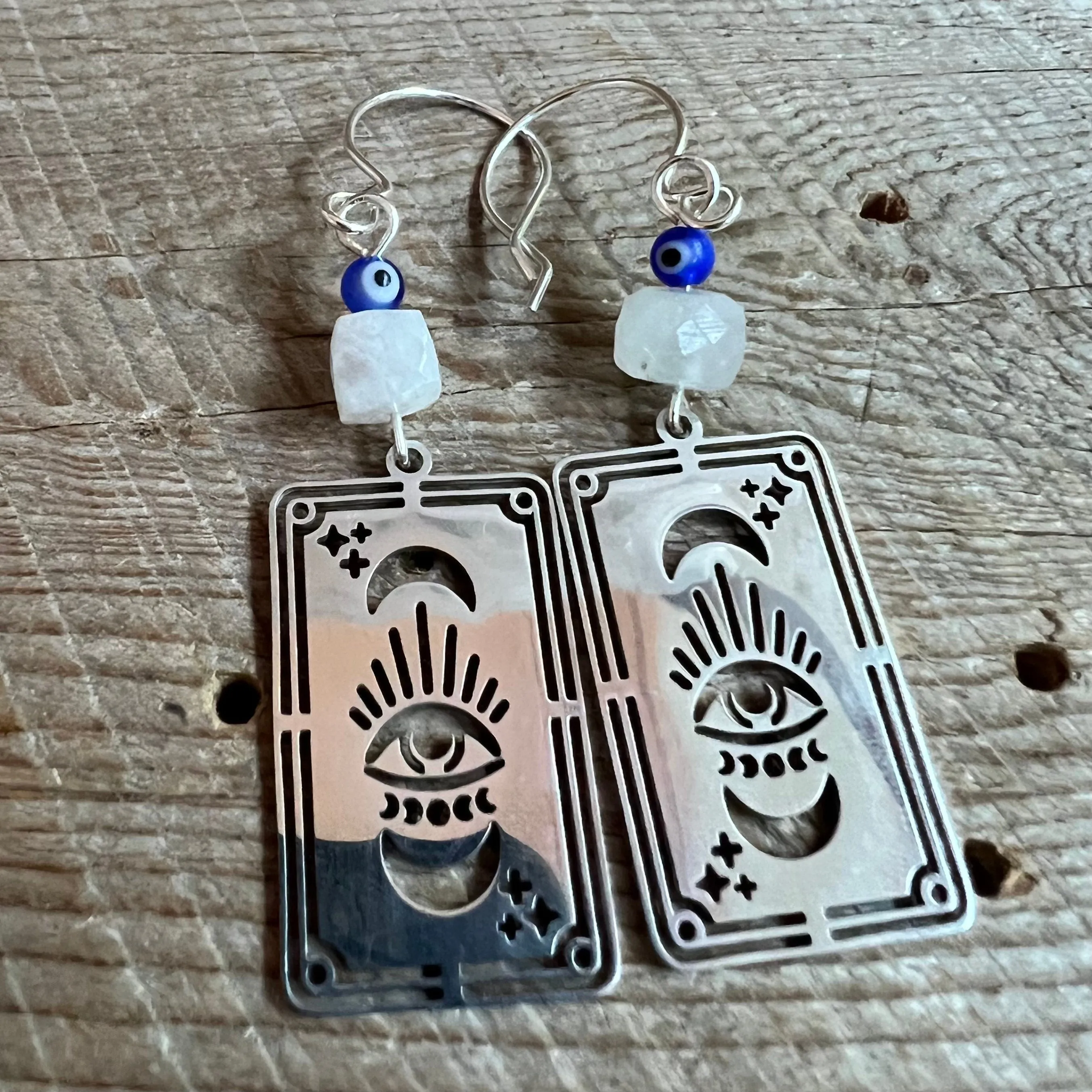 SariBlue® The Eye Tarot Card with Moonstone Earrings