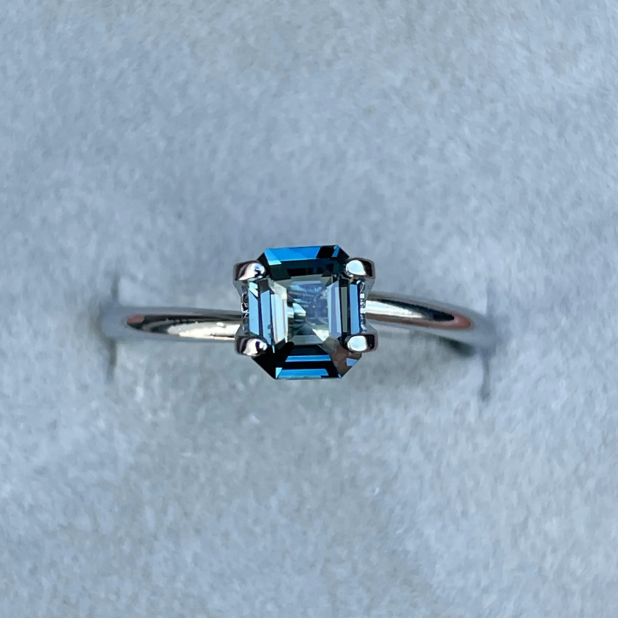 Teal Sapphire 0.86 Ct, Natural Teal Sapphire Ring