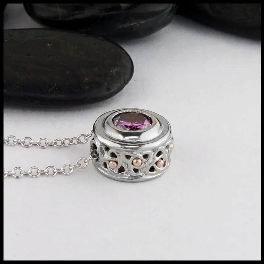 Trinity Knot Pendant with Purple Moissanite